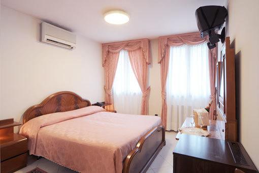 Stella D'Oro Hotel Marano Lagunare Værelse billede